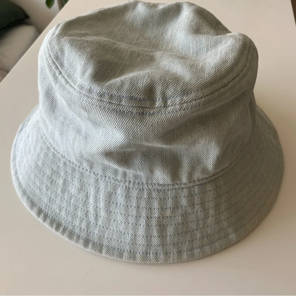 Madewell Short-Brimmed Bucket Hat S/M Light Blue - Picture 2 of 4